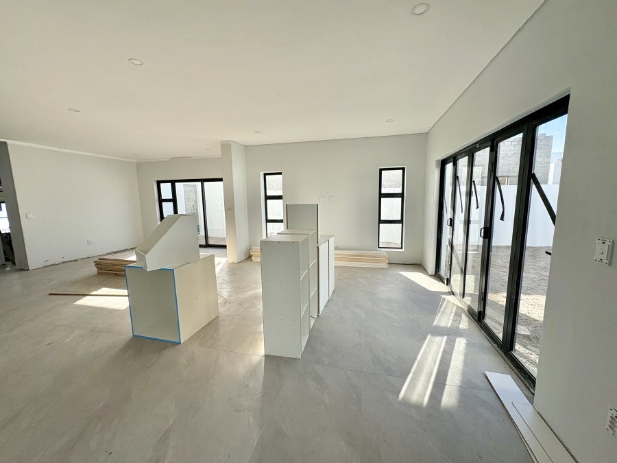 4 Bedroom Property for Sale in Sandown Western Cape